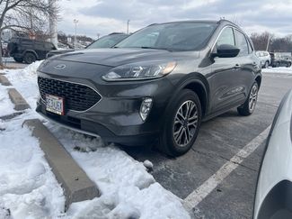 Used 2020 Ford Escape SEL video 1