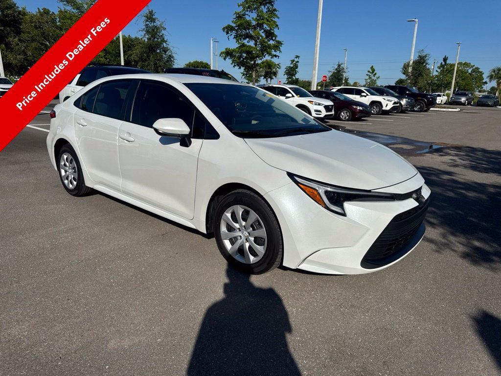 Used 2026 Toyota Corolla LE FWD image 7