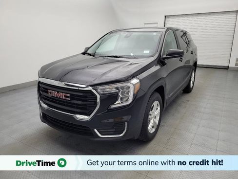 Used 2024 GMC Terrain SLE image 1
