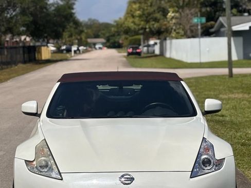 Used 2012 Nissan 370Z Touring w/ Sport Pkg RWD image 12