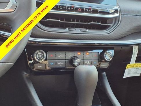 New 2026 Jeep Compass Limited image 9