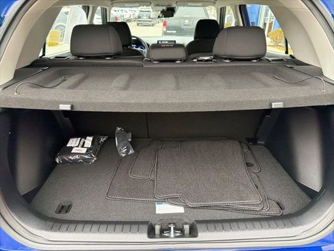 Used 2025 Hyundai Venue SE image 31