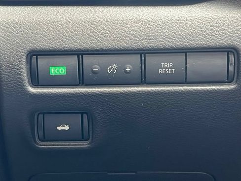 Used 2023 Nissan Sentra SV w/ All-Weather Package FWD image 17