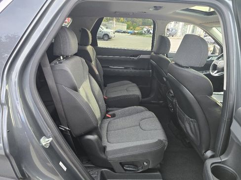 Used 2022 Hyundai Palisade SEL w/ Convenience Package image 13