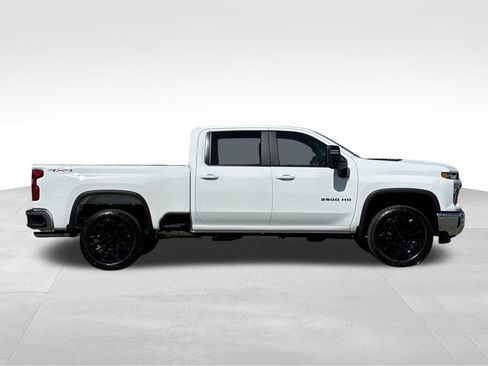 New 2026 Chevrolet Silverado 2500 LT w/ Leather Package AWD/4WD image 6
