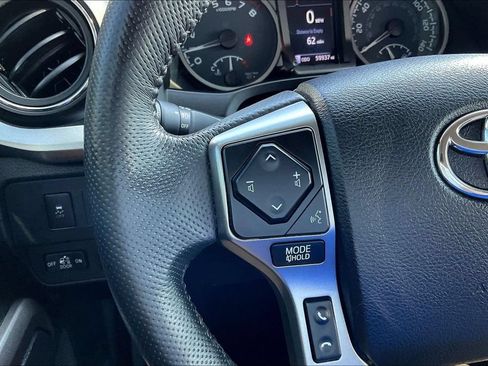 Used 2021 Toyota Tacoma SR5 RWD image 16