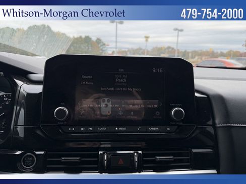 Used 2022 Nissan Pathfinder SV image 24