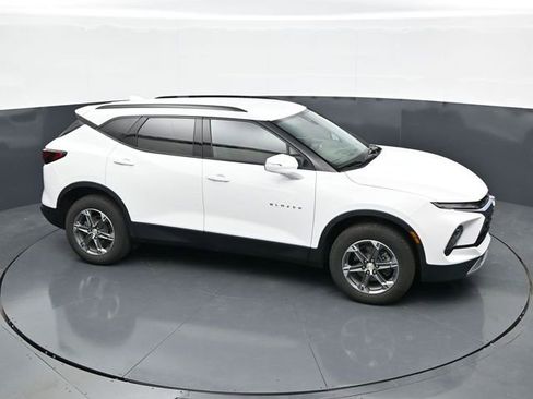Used 2024 Chevrolet Blazer LT w/ LPO, Floor Liner Package FWD image 28