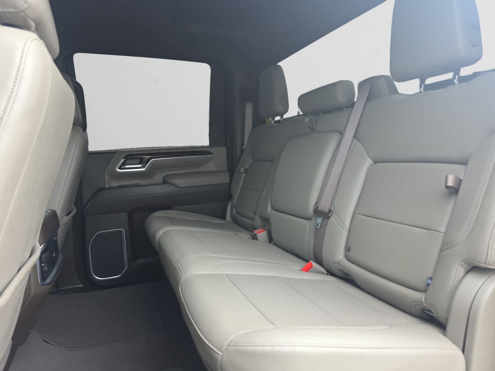 Used 2025 GMC Sierra 2500 SLT w/ SLT Convenience Package AWD/4WD image 13