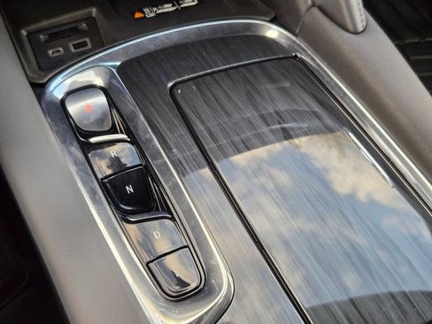 Certified 2023 Buick Enclave Premium w/ LPO, Touring Package image 21