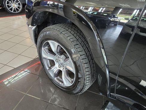Used 2019 RAM 1500 Laramie AWD/4WD image 42