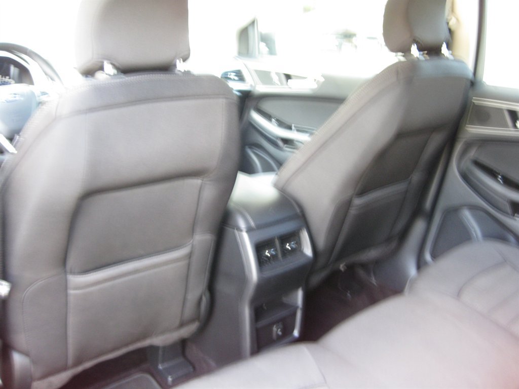 Used 2016 Ford Edge SEL AWD/4WD image 27