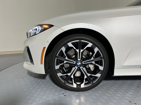 Used 2025 BMW 330i Sedan image 10