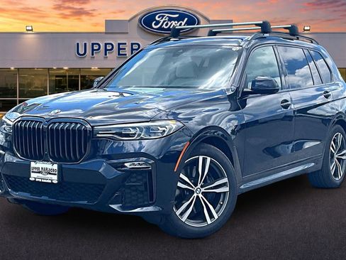 Used 2021 BMW X7 xDrive40i w/ M Sport Package AWD/4WD image 12