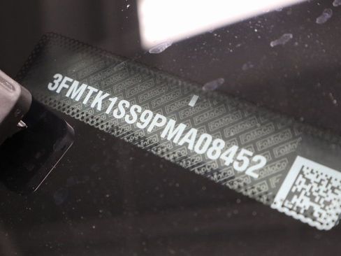 Used 2023 Ford Mustang Mach-E Select image 33