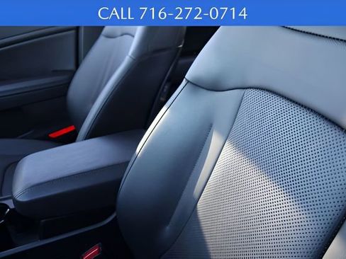 Used 2023 Kia Sportage EX image 17