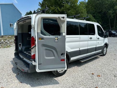 Used 2015 Ford Transit 350 XLT image 37
