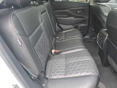 Used 2023 Nissan Murano Platinum AWD/4WD image 29