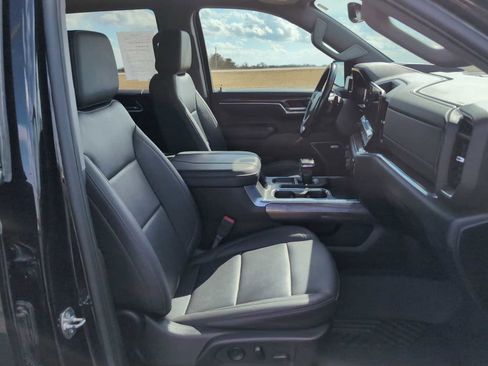 Used 2025 Chevrolet Silverado 1500 LTZ w/ LTZ Premium Package image 29