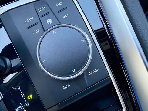 Used 2026 BMW Z4 sDrive30i image 44