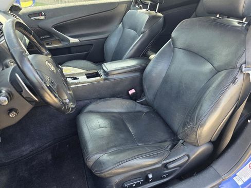 Used 2010 Lexus IS 250C RWD image 31