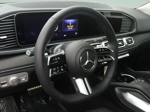 New 2026 Mercedes-Benz GLS 450 4MATIC image 4
