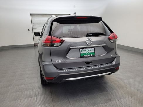 Used 2017 Nissan Rogue SL w/ SL Premium Package FWD image 6