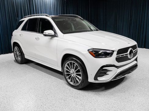 New 2026 Mercedes-Benz GLE 450 4MATIC image 3