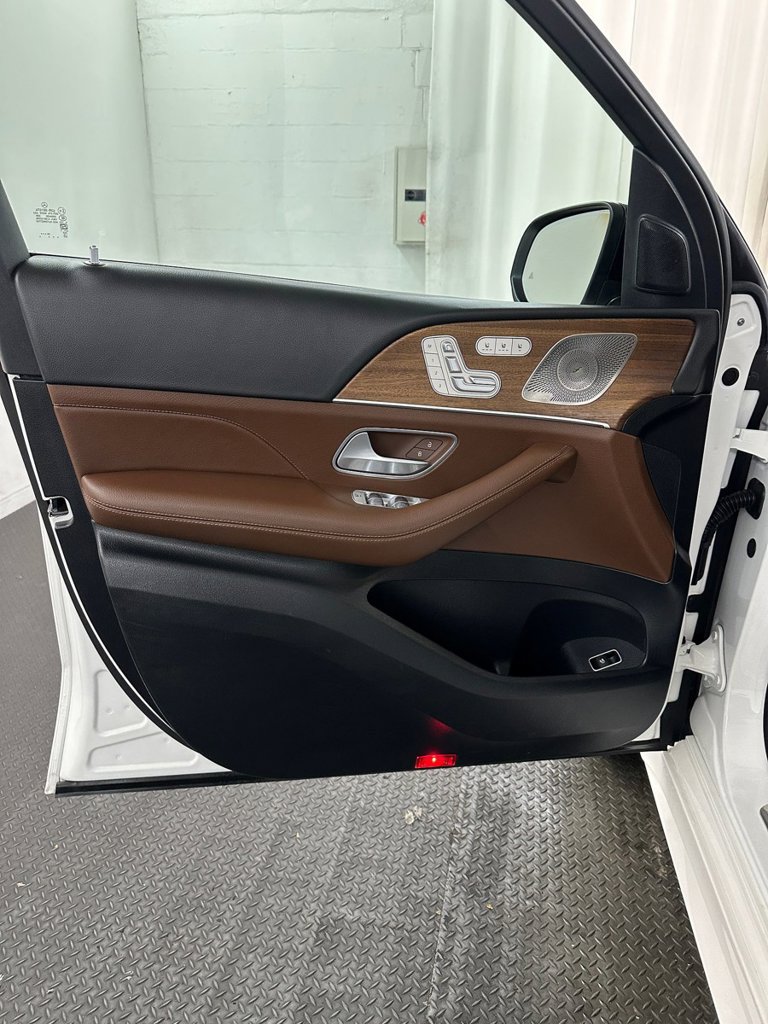 Used 2025 Mercedes-Benz GLE 350 4MATIC image 8