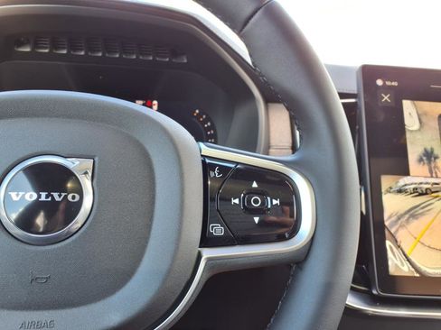 New 2026 Volvo XC90 B6 Plus w/ Protection Package Premier image 17