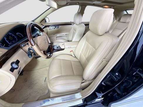 Used 2011 Mercedes-Benz S 550 4MATIC image 19