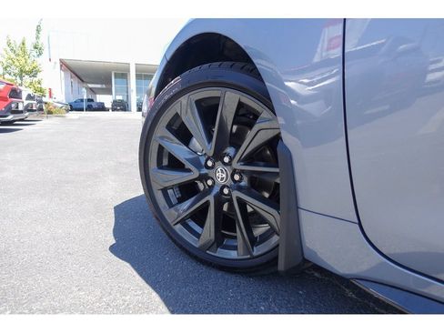 Used 2025 Toyota Corolla SE FWD image 9