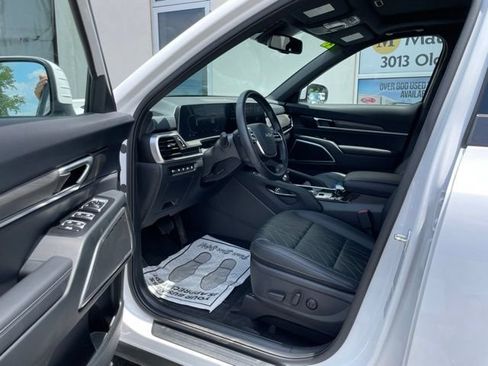 Certified 2025 Kia Telluride EX X-Line AWD/4WD image 9
