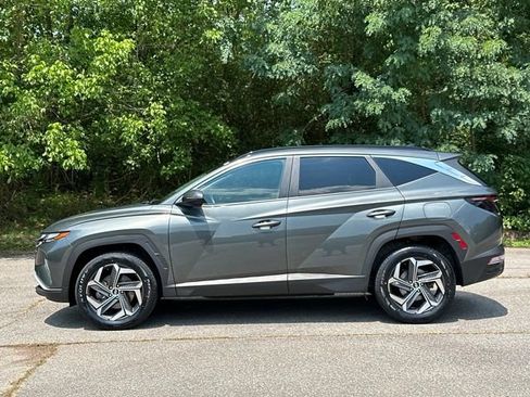 Used 2023 Hyundai Tucson SEL w/ Cargo Package AWD/4WD image 2