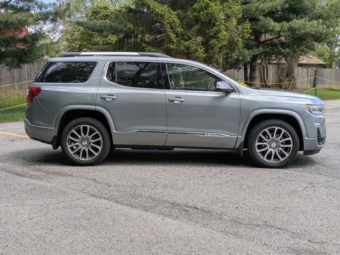 Certified 2023 GMC Acadia Denali w/ Denali Ultimate Package AWD/4WD image 8