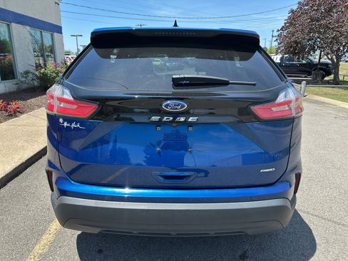 Used 2023 Ford Edge SE AWD/4WD image 5