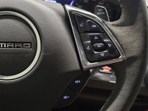 Used 2020 Chevrolet Camaro SS image 30