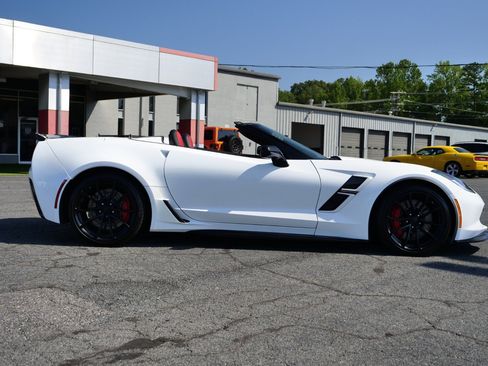 Used 2019 Chevrolet Corvette Grand Sport RWD image 28