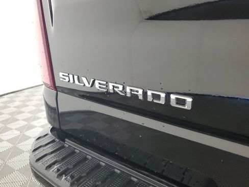 Used 2024 Chevrolet Silverado 1500 ZR2 image 34