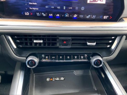 Used 2025 Chevrolet Tahoe High Country AWD/4WD image 67