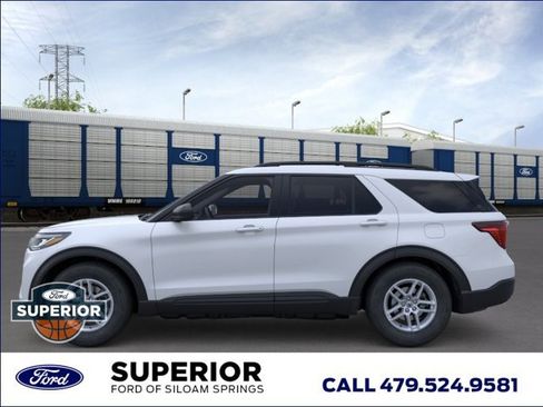 New 2026 Ford Explorer Active image 3