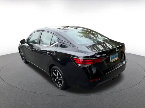 Used 2025 Nissan Sentra SV image 11
