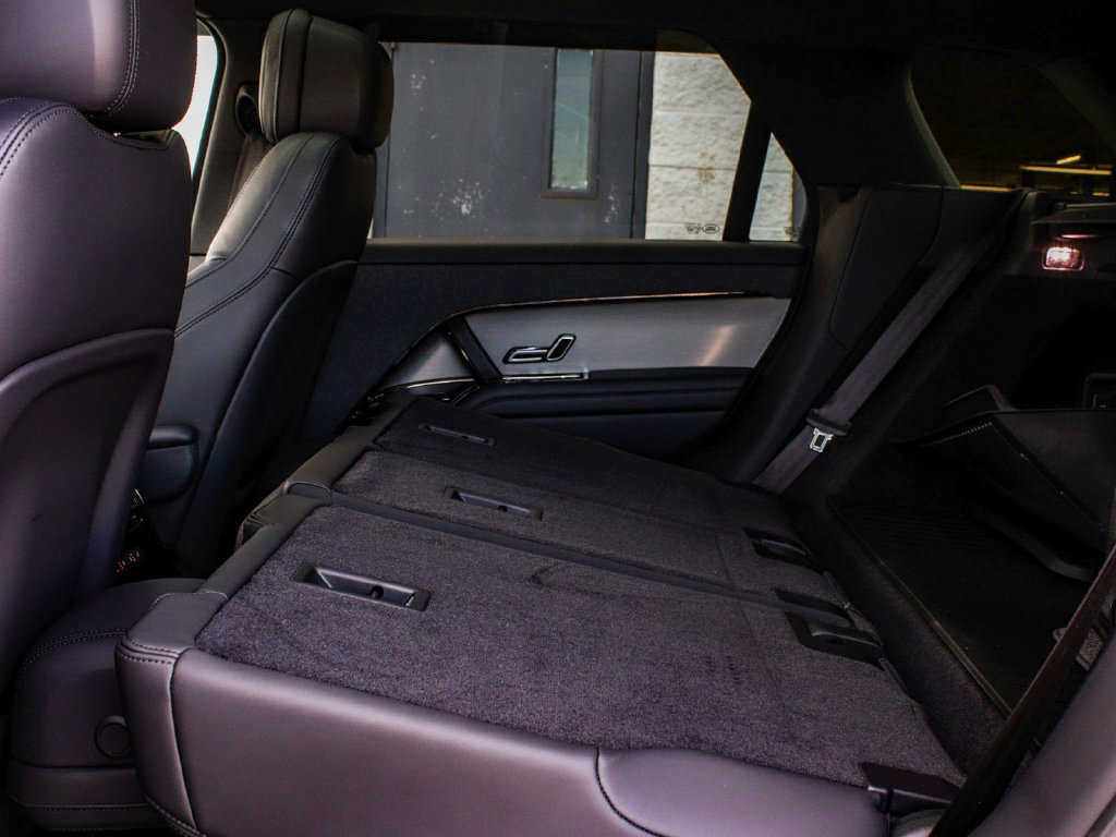 Used 2023 Land Rover Range Rover Sport SE AWD/4WD image 37