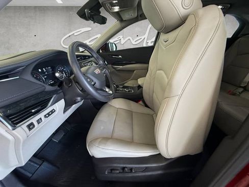Certified 2022 Cadillac XT4 Premium Luxury w/ Technology Package FWD image 19