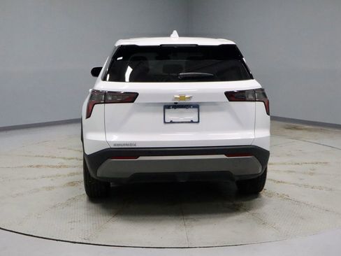 Used 2025 Chevrolet Equinox LT FWD image 9