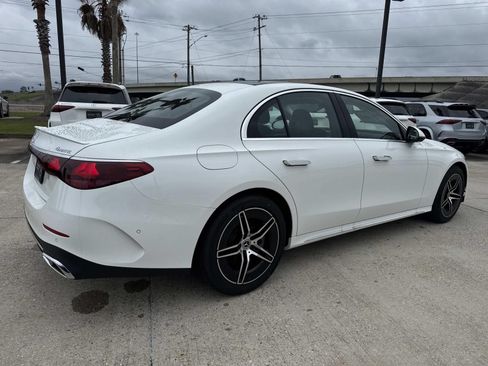 New 2026 Mercedes-Benz E 350 4MATIC Sedan image 4