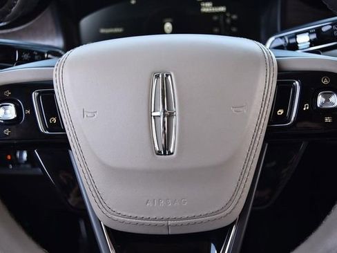 Used 2020 Lincoln Aviator Reserve w/ Elements Package Plus image 19