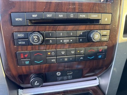 Used 2010 Ford F150 Platinum image 23