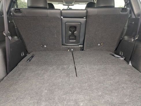 Used 2024 Mitsubishi Outlander FWD image 35