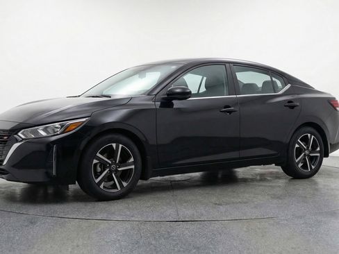 Used 2025 Nissan Sentra SV FWD image 3
